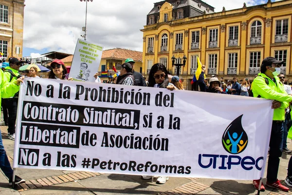 Stock image BOGOTA, COLOMBIA - 26 SEPTEMBER 2022. Peaceful protest marches in Bogota Colombia against the government of Gustavo Petro called la marcha de la mayoria. Marches against the law reforms of the new Colombian government.