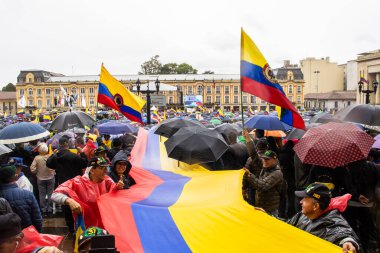 Bogotta, Kolombiya, 19 Temmuz 2023. Gustavo Petro hükümetine karşı Bogota Kolombiya 'daki aktif askeri ve polis kuvvetleri mensuplarının barışçıl protestosu.