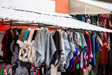 Kolombiya 'nın Boyaca bölgesindeki güzel küçük Nobsa kasabasında geleneksel el yapımı yakutlar.