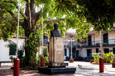 HONDA, COLOMBIA - 12 Ocak 2024: Doğduğu şehir Honda 'daki Kolombiya Başkanı Alfonso Lopez Pumarejo' nun Anıtı