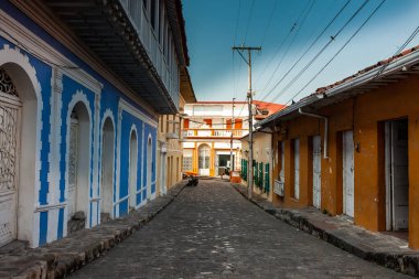 Honda 'nın güzel antik caddeleri Kolombiya' nın Tolima bölgesinde yer alır.