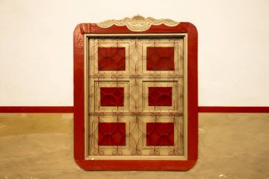 Kolombiya 'nın Caldas bölgesinde yer alan Salamina' nın tarihi şehir merkezindeki güzel yüzlü evler..