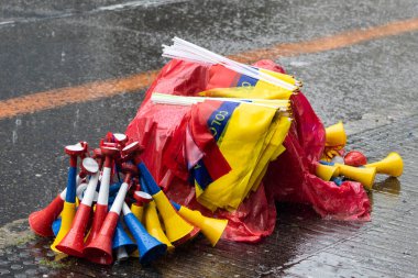 BOGOTA, COLOMBIA - 21 Nisan 2024. March, Gustavo Petro 'nun itham edilmesini istiyor. Gustavo Petro hükümetinin yasa reformlarına karşı Bogota Kolombiya 'da barışçıl protesto yürüyüşü.
