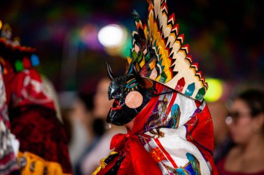 San Martin Chalchicuautla, San Luis Potosi, Meksika 1 Kasım 2024: San Luis Potosi eyaletinin San Martin Chalchicuautla kasabasında Xantolo geleneksel kutlaması. Kadın Geçit Törenleri Günü.