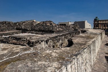 Mexico City, Meksika 12 Kasım 2024: Mexico City 'deki Templo Mayor Museum kazı alanında antik Azteca mimarisi.