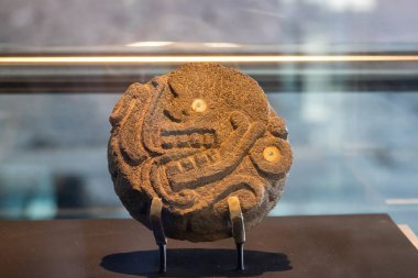 Mexico City, Meksika 12 Kasım 2024: Ce ozomatli, One Monkey tarihli bazalt mezar taşı, Eylül 2023 'te eski Meksika Cumhurbaşkanı Andres Manuel Obrador' a bağışlandı..