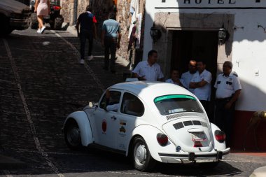 Taxco, Meksika - 18 Kasım 2024: Meksika 'nın Guerrero eyaletinde yer alan güzel bir koloni şehri olan Taxco de Alarcon' un görüntüsü.