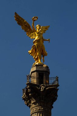 Mexico City, Meksika - 15 Kasım 2024 Bağımsızlık Anıtı, aynı zamanda Bağımsızlık Meleği olarak da bilinir Mexico City şehir merkezindeki ünlü Paseo de la Reforma 'da bulunan bir zafer sütunu..