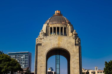 Mexico City, Meksika - 17 Kasım 2024 Meksika Devrimi anısına Mexico City 'de Devrimin Anıtı. 1938 'de tamamlandı..
