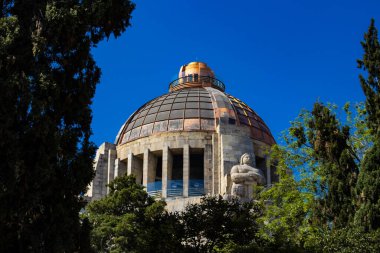 Mexico City, Meksika - 17 Kasım 2024 Meksika Devrimi anısına Mexico City 'de Devrimin Anıtı. 1938 'de tamamlandı..