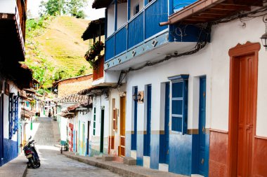 Antioquia, Kolombiya 'daki sömürge şehri Concepcion' un güzel sokakları.