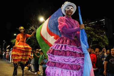 Cali, Kolombiya - 29 Eylül 2025. Pasto 'daki Biyolojik Çeşitlilik Haftası' nın açılışına Pasto 'dan davet edilen Beyaz ve Kara Geçit.