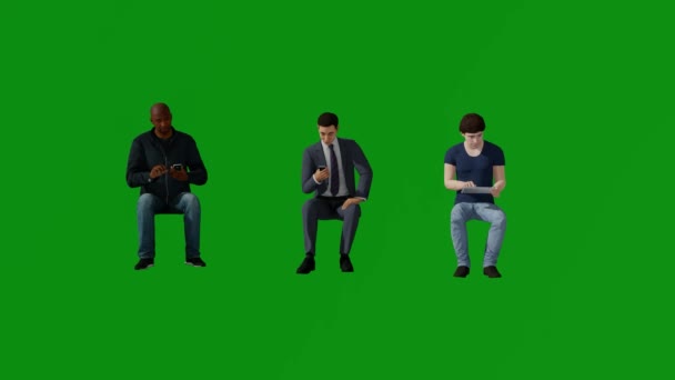 Трех Мужчин Работающих Мобильными Телефонами Зеленом Фоне Сидя Считая Фронта — стоковое видео