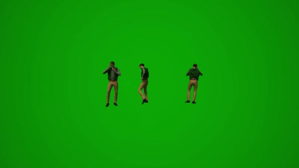 3Dロシアの観光客の男緑の画面歩くと周りを見て 空港のアニメーションで話して — ストック動画