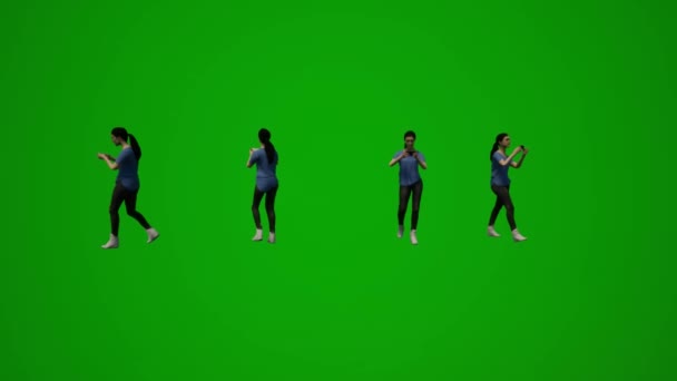 美国女性3D绿色屏幕 一边说着电话 一边玩着电话 同时走着几个不同的移动角度 — 图库视频影像