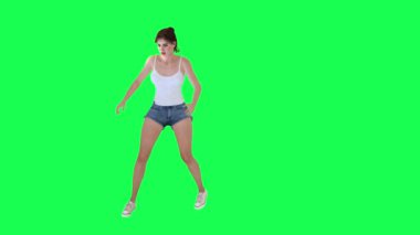 3D ateşli ve güzel Avrupalı sarhoş kız yaz tatilinde partide dans ediyor arka planda yüksek kalite 4K