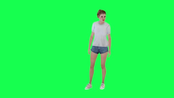 Hermosa Chica Rubia Pantalones Cortos Camiseta Pantalla Verde Mirando Preguntándose — Vídeo de stock