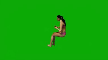 Yaz tatilinde bikinili bir kadın yeşil ekranda oturuyor, uyuyor ve izole edilmiş arka planda dinleniyor HD 1080
