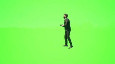 Erkek muhabir sokaklarda mankenlerin fotoğraflarını çekiyor, gerçekçi 3D insanlar yeşil ekranda izole edilmiş..