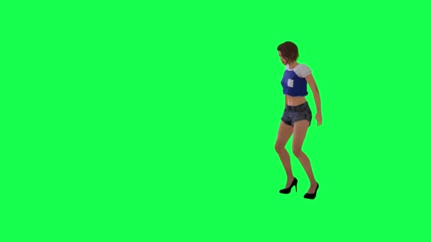 英語の女性は応援し 好きなチームのために実行している緑色の画面上の青いドレス 黒のショートパンツやハイヒールを着てサッカーゲームで得点 — ストック動画