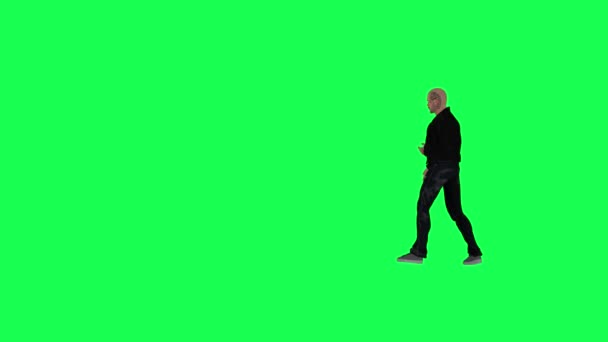 Homem Alto Uma Tela Verde Com Uma Jaqueta Calças Pretas — Vídeo de Stock