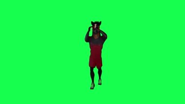 Kırmızı eşofmanlı kahverengi 3D çizgi film atı yeşil ekranda sol açıdan atletizm dansı yapıyor. Arka planda yürüyen üç boyutlu insanlar, görsel efekt animasyonu.