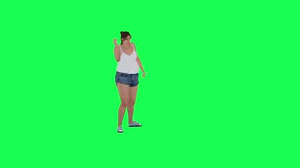 Una Donna Grassa Con Grande Corpo Schermo Verde Con Altalena — Video Stock