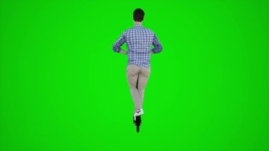 Sekiz boyutlu 3D animasyon. Tekerlekli sandalyedeki bir adam Avrupa ve Amerika sokaklarında hareket ediyor. Krom anahtar yeşil ekranın üç köşesinden. 