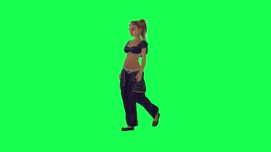 3D kadın dansçı dik açıyla yürüyor yeşil ekran 3D insanlar kırmızı krom anahtar arka plan animasyon erkek ve kadın yürüme konuşması