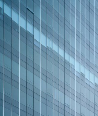 Yumuşak ışık desenli ön cephe dış mimari bina yansıması mavi gökyüzü temiz arkaplan modern iş ofisi konsepti, akıllı şehir fon örtüsü minimum tasarım.
