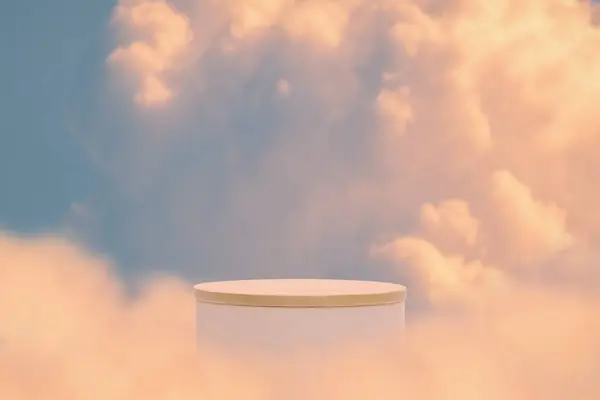 Mavi gökyüzü üzerinde gerçeküstü podyum altın renginde pastel boya doğanın arka planını gölgeler. Güzellik kozmetik ürün yerleştirme kaidesi mevcut promosyon minimum gösterim, yaz cenneti rüya gibi konsept..