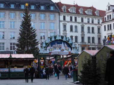 Almanya 'nın Leipzig şehrinde Noel pazarı