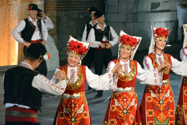 Пловдив Болгария Августа 2015 Года Группа Танцоров Республики Болгария Красочных — стоковое фото