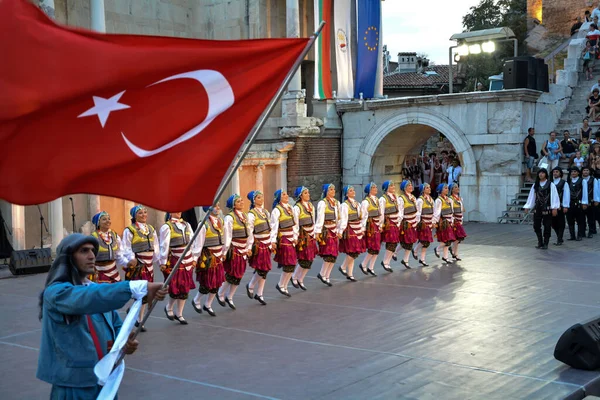 Пловдив Болгария Августа 2015 Года Группа Танцоров Турецкой Республики Красочных — стоковое фото