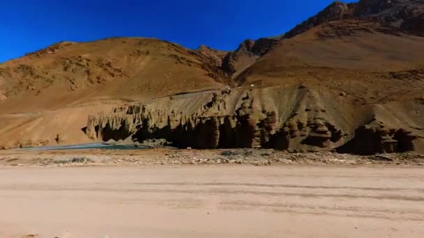 Dağ Yollarında Doğal Kum Şeklinin Güzelliği Dağ Yolu Nda Bilinmeyen — Stok video