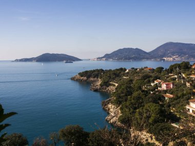 İtalya, Liguria bölgesi, Lerici köyü ve denizi.