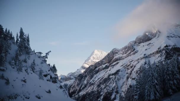 Vista Panorâmica Dos Alpes Suíços Dia Ensolarado Inverno Pico Montanha — Vídeo de Stock