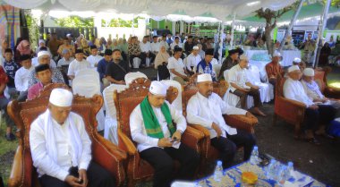 Şehirdeki insanlar,