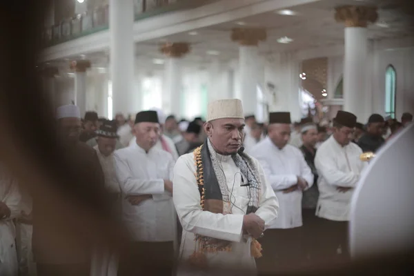 Orang Muslim Sedang Berdoa — Stok Foto