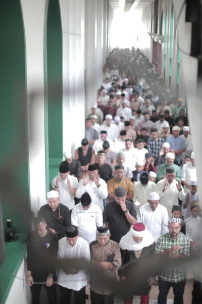 Muslim Orang Berdoa Masjid — Stok Foto