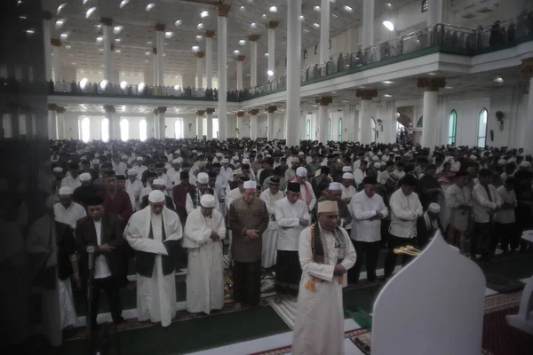 Hacılar Dünyadaki Kutsal Cami Haftasında Dua Ediyorlar — Stok fotoğraf