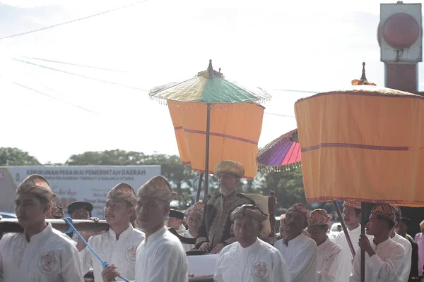 インドネシアの伝統的な祭りで — ストック写真
