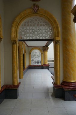 Bogor, Indonesia, Januari 2023 - Exterior of the pillars of the Jami Baitul Kudus mosque building