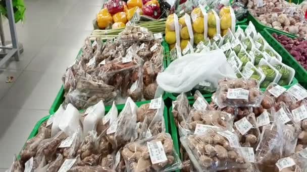 Богор Індонезія Грудня 2022 Року Супермаркетах Продаються Різні Види Спецій — стокове відео