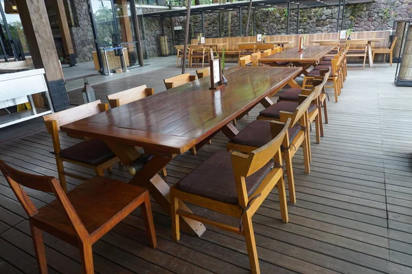 Bandung Indonésie Únor 2023 Židle Stoly Estetického Dřeva Jako Interiér — Stock fotografie