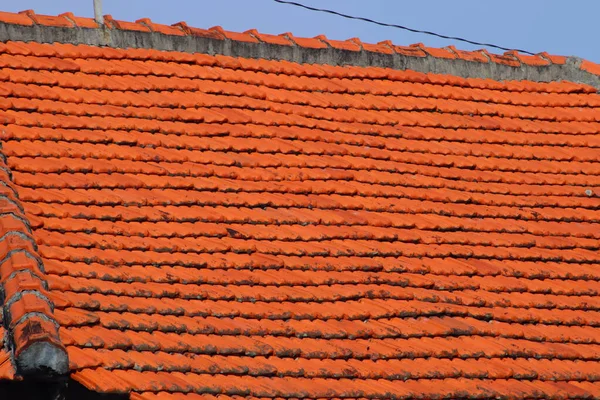 Das Dach Aus Roten Ziegeln — Stockfoto