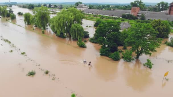 2023 Ukrayna Kherson Aerial View City Büyük Bir Nehir Tarafından — Stok video