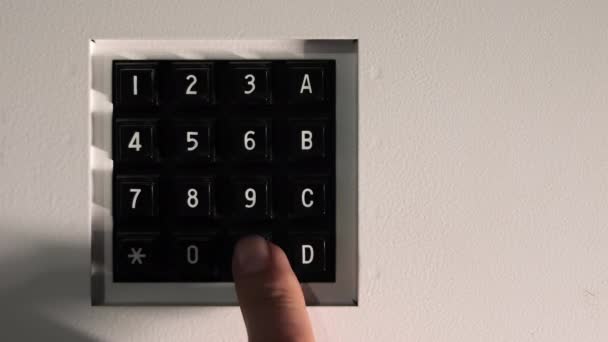Панель Кнопок Нажатия Пальца Лифта Крупный План Пальца Нажимающего Кнопку — стоковое видео