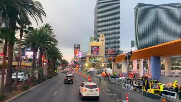 Las Vegas Nevada Eua Abr 2024 Tráfego Noturno Las Vegas — Vídeo de Stock