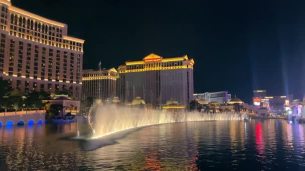 Las Vegas Nevada Eua Abr 2024 Fountain Show Anoitecer Cidade — Vídeo de Stock